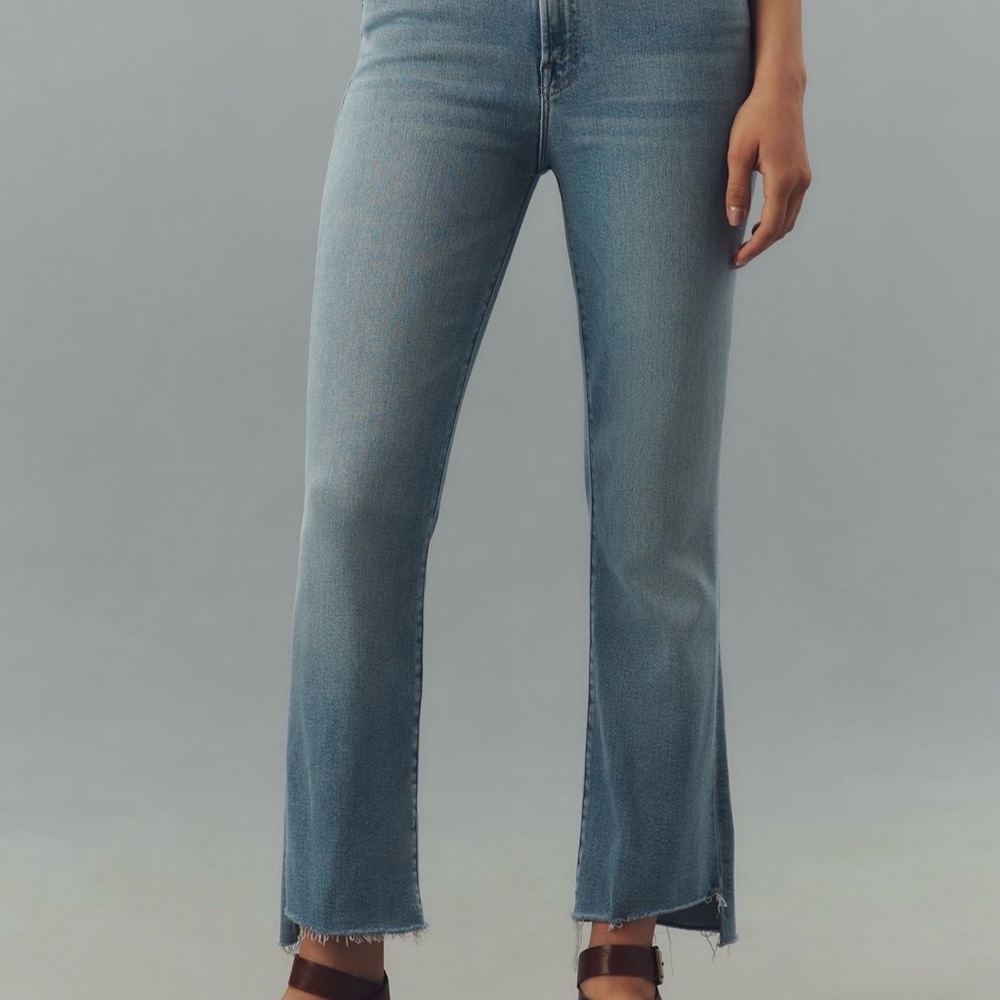 NWT MOTHER The Insider Crop step fray jeans